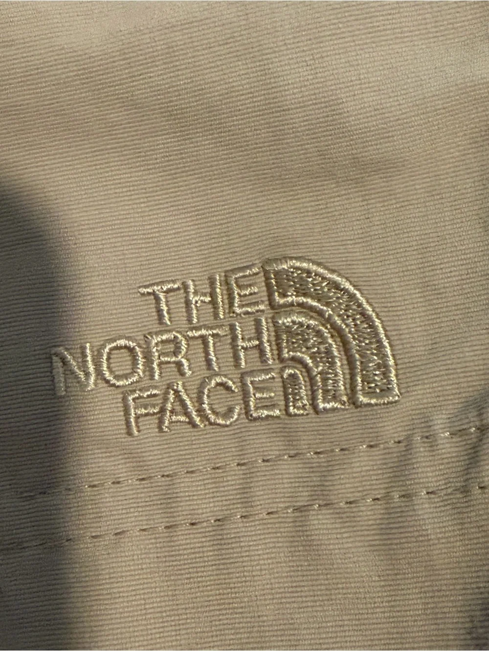 The North Face Men’s Outdoor Beige -SZ 34- 100% Nylon Hiking Cargo Shorts